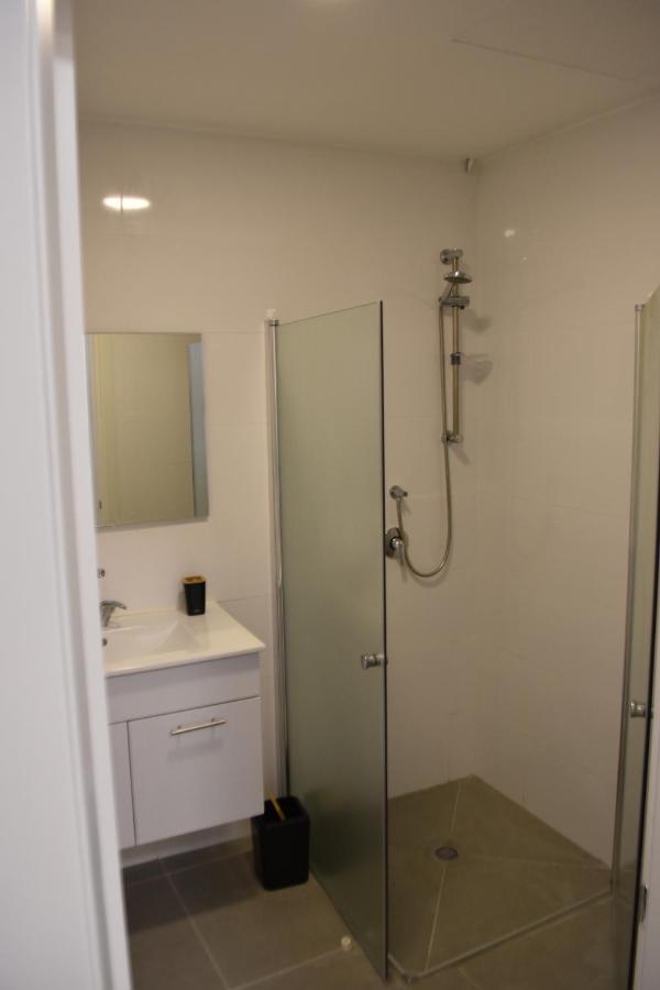 Luxury 2-Room Suite In The Center Of Downtown Haifa Exterior photo