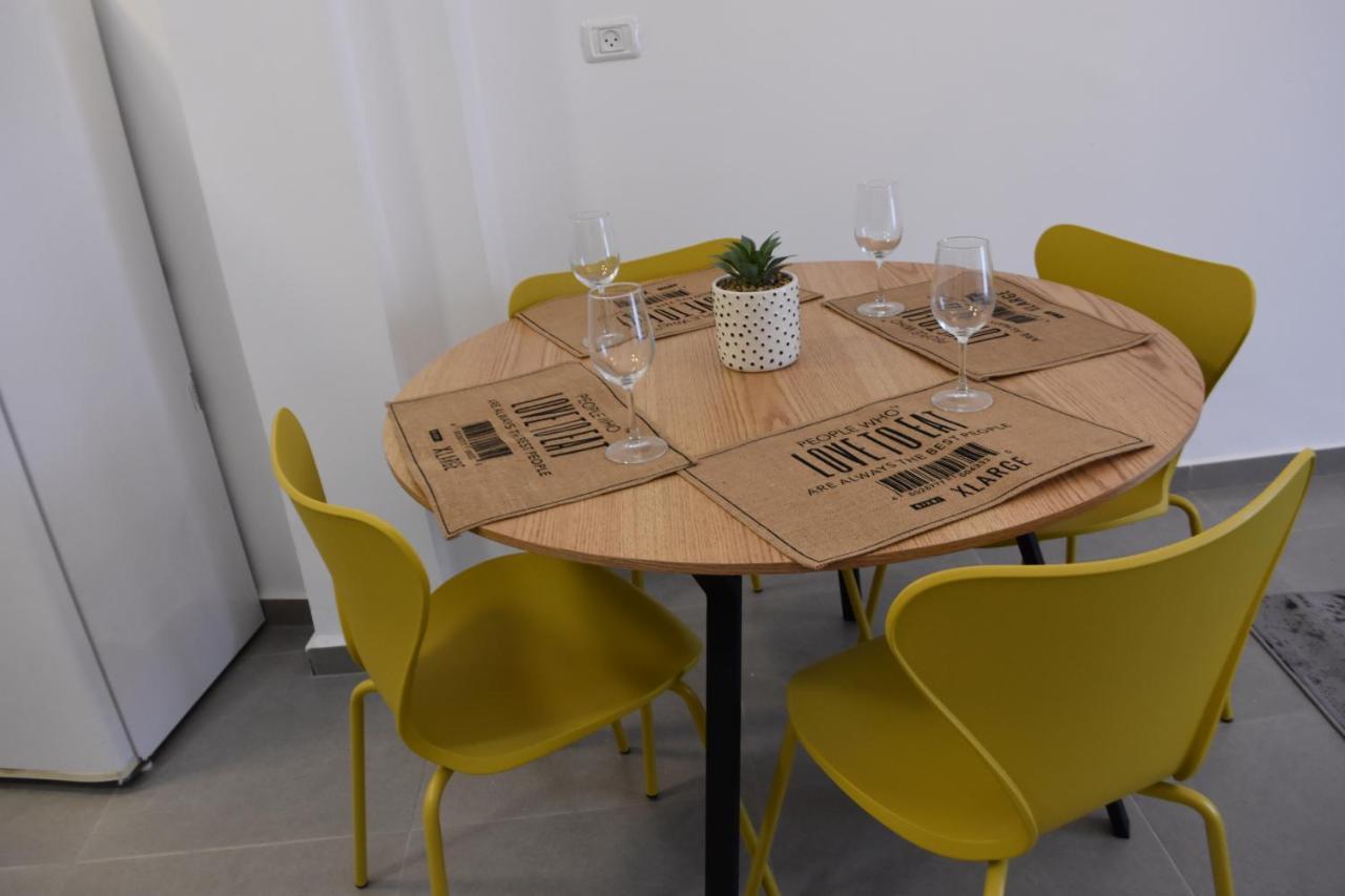 Luxury 2-Room Suite In The Center Of Downtown Haifa Exterior photo