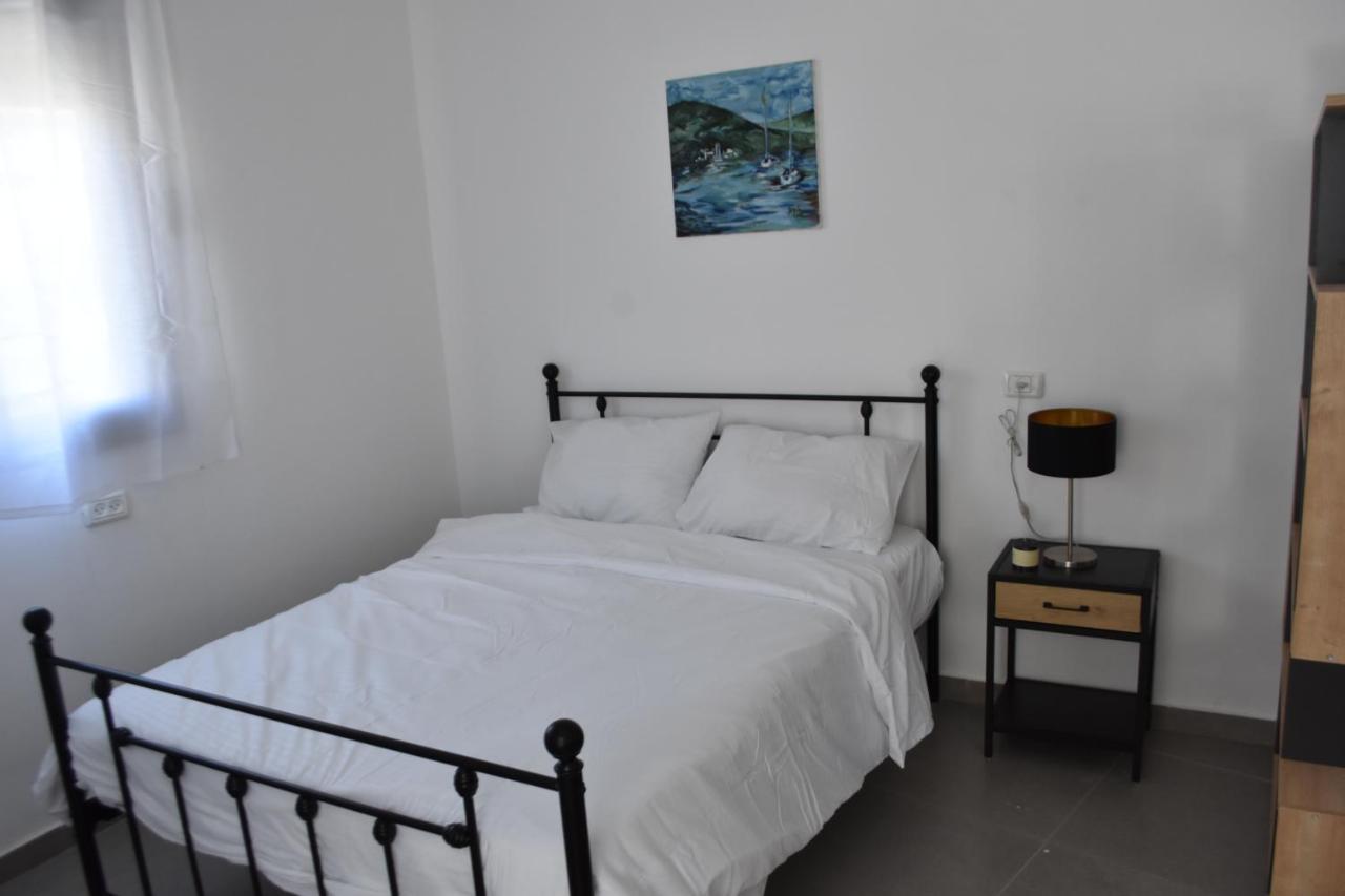 Luxury 2-Room Suite In The Center Of Downtown Haifa Exterior photo